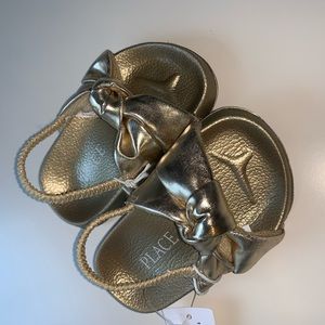 Gold Knotted slides with elastic back